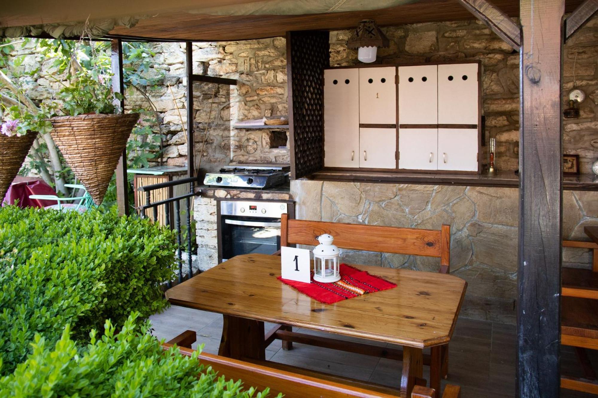 Старата Баkалия The Old Grocery, Guest Rooms Balchik Bagian luar foto