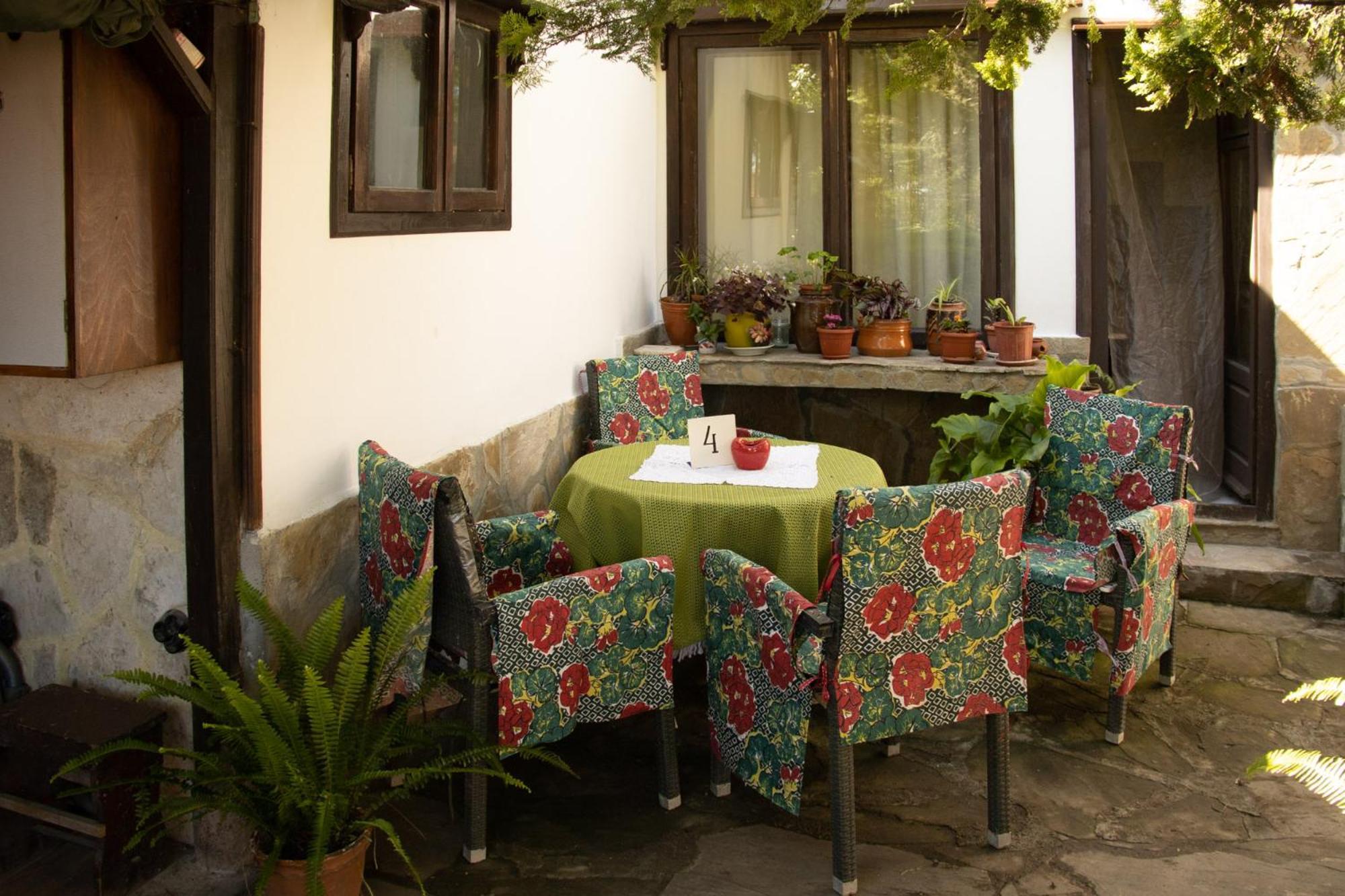 Старата Баkалия The Old Grocery, Guest Rooms Balchik Bagian luar foto