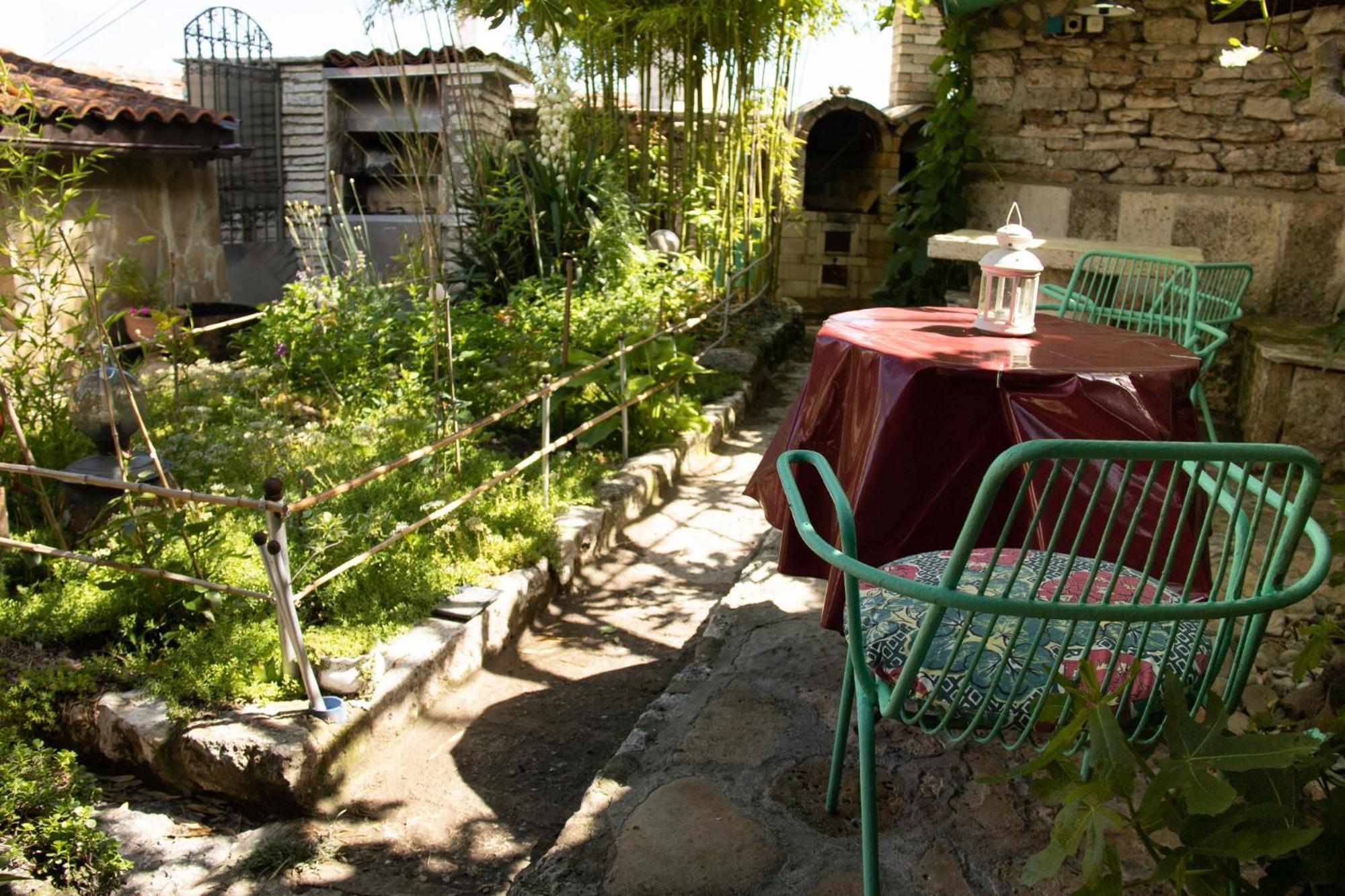 Старата Баkалия The Old Grocery, Guest Rooms Balchik Bagian luar foto