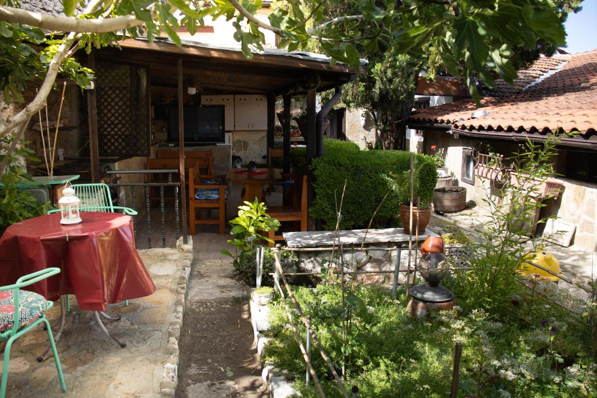 Старата Баkалия The Old Grocery, Guest Rooms Balchik Bagian luar foto